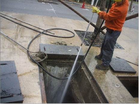 东平池底污泥如何清理