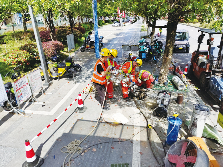  东平UV-CIPP紫外光固化修复